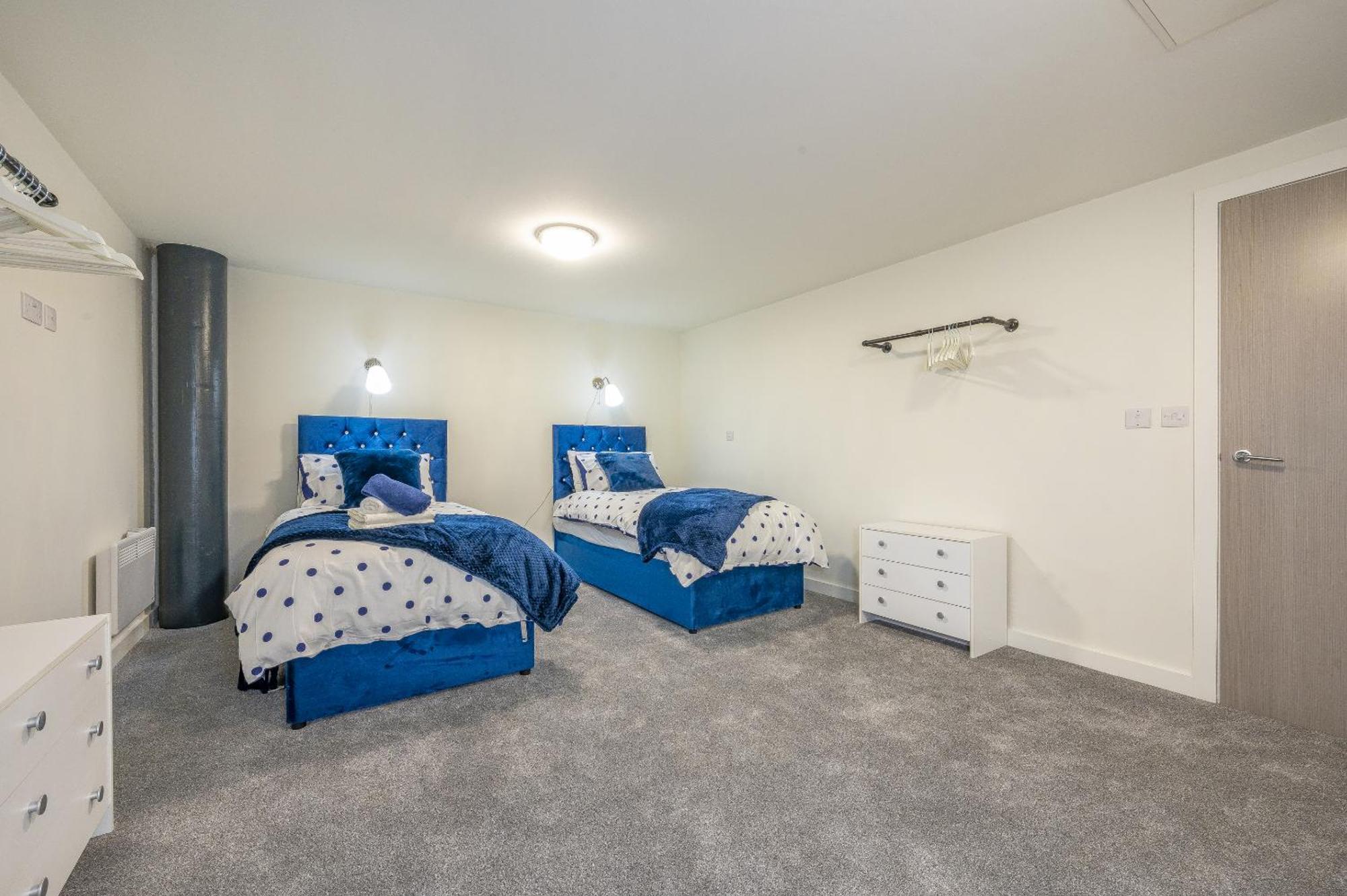 Basement Bliss Hideaway Apartment Брадфорт Екстериор снимка